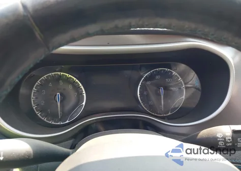 2021 Chrysler Pacifica Touring L z USA, uszkodzony, nr VIN 2C4RC1BG0MR531791